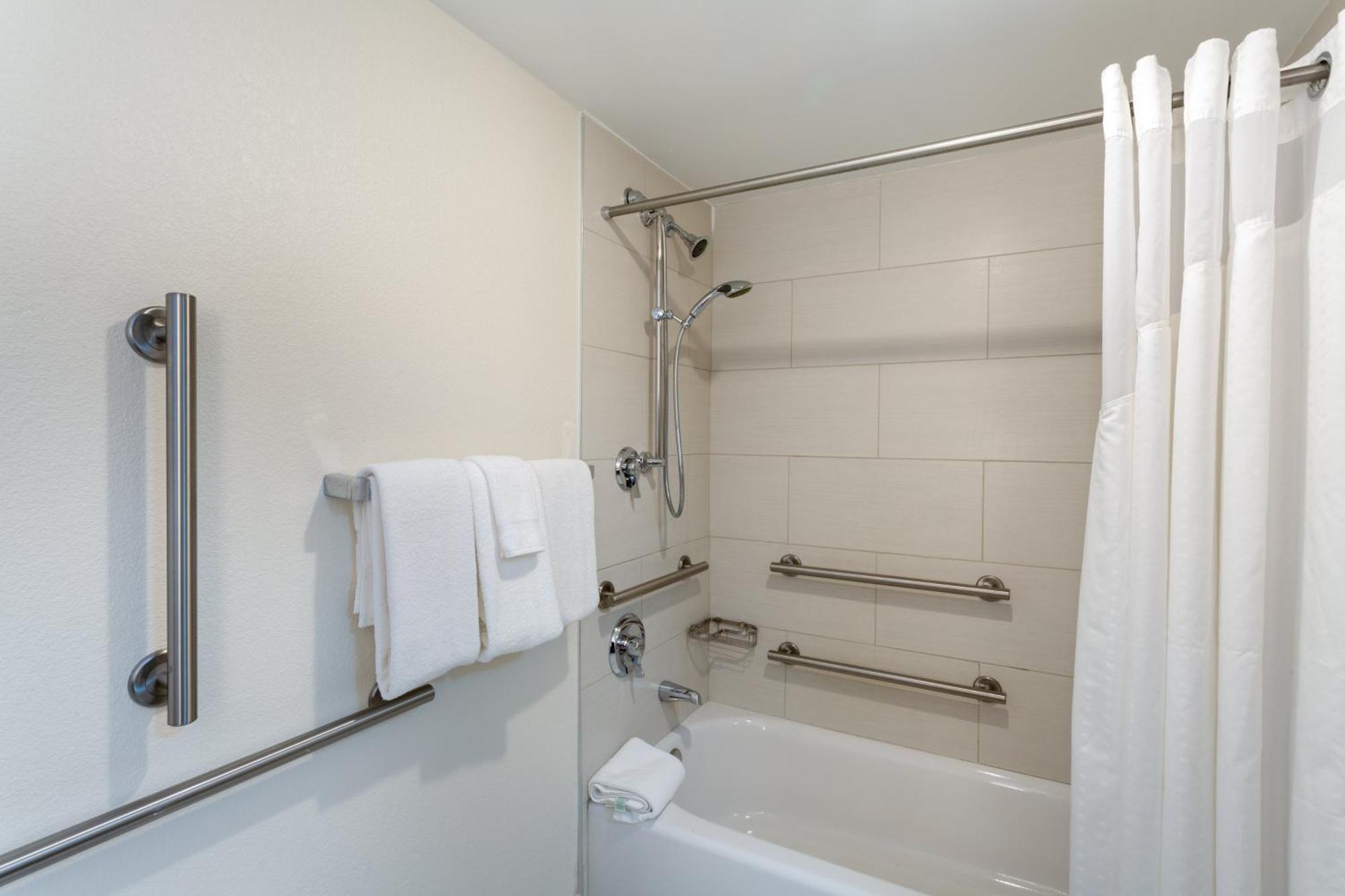 Holiday Inn Express Hotel & Suites Philadelphia - King Of Prussia By Ihg Exterior foto